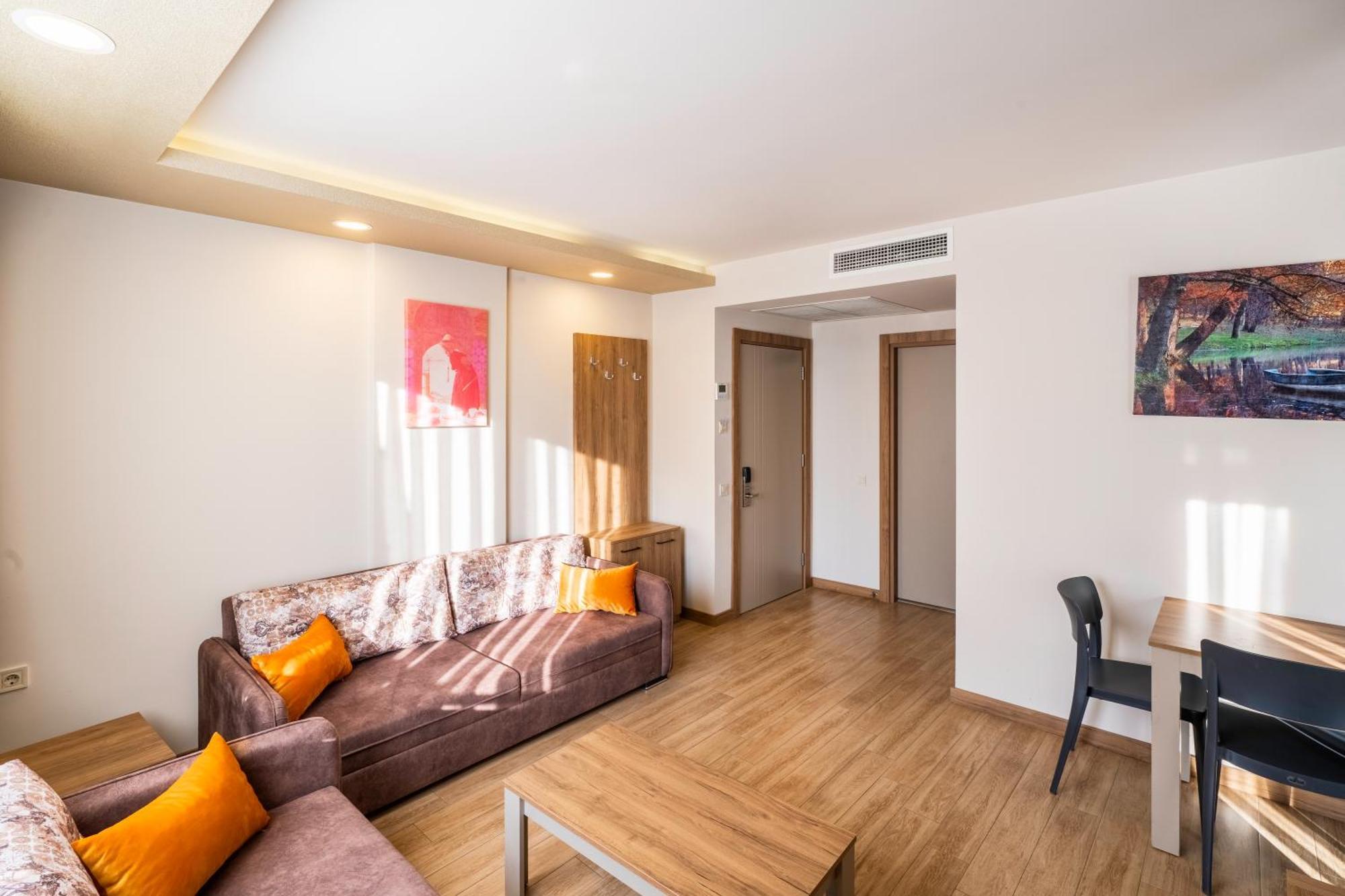 Golden World Suite Hotel Antalya Exterior photo